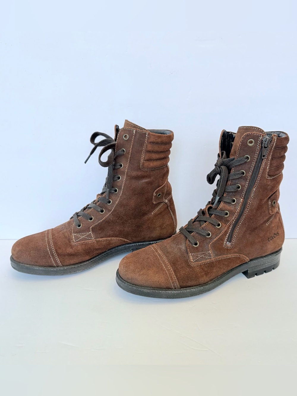 Taos Renegade suede water resistant cap toe side zip boots, size 9/9.5, EU 40